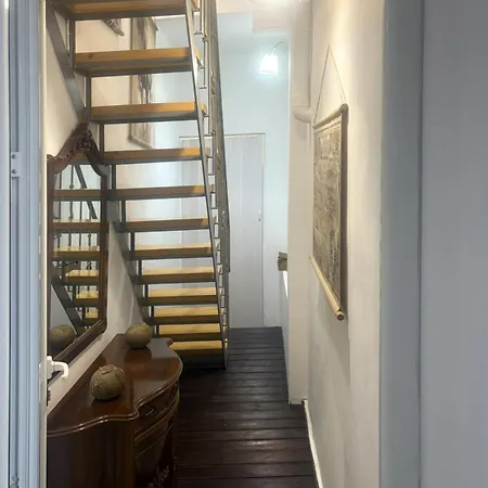 The Hidden Loft In Town Volos