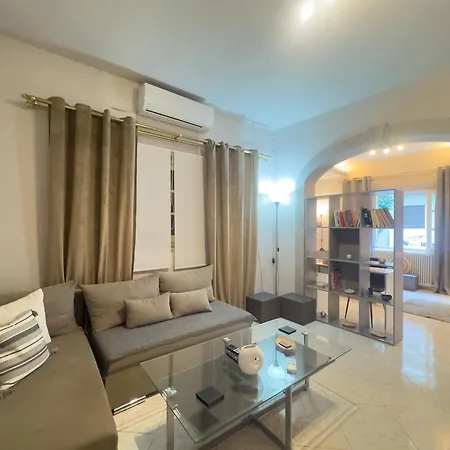 The Hidden Loft In Town דירה וולוס