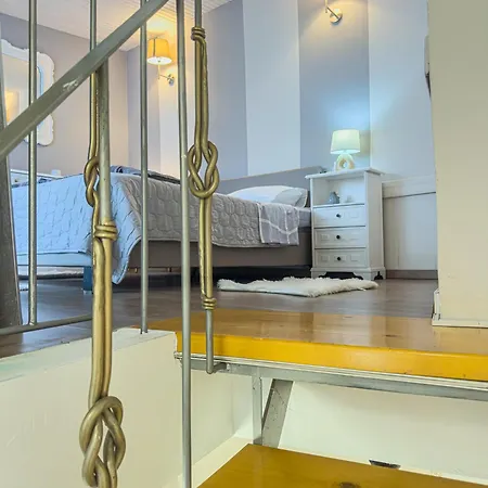 The Hidden Loft In Town Volos